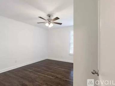 Main picture of 704 English Ave NW