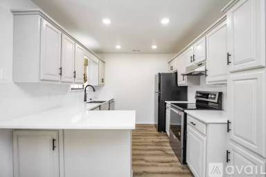 Main picture of 2961 N John Wayne Dr
