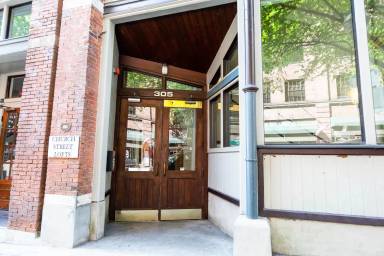 Main picture of 305 Church St