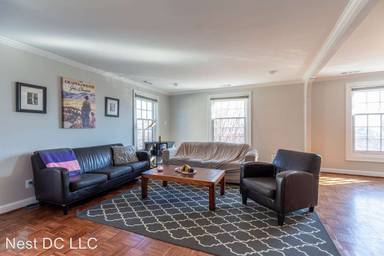 Main picture of 2828 Wisconsin Ave NW
