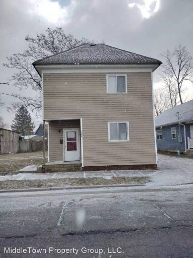Main picture of 1005 W Kilgore Ave