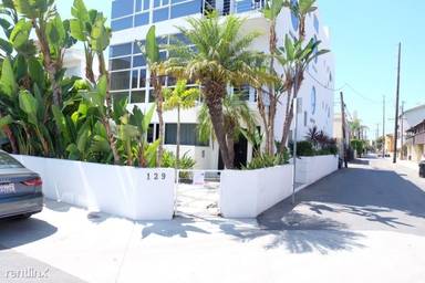 Main picture of 129 Hurricane St