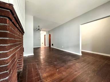 Main picture of 73 College St
