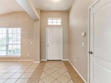 Main picture of 2829 NW 182nd St
