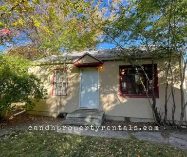 Main picture of 715 Custer Ave