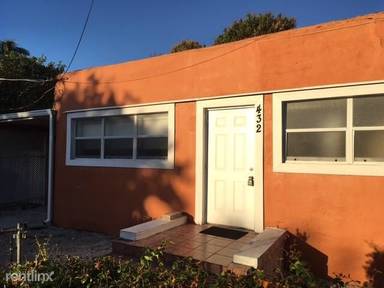 Main picture of 430 NW 18th Ave