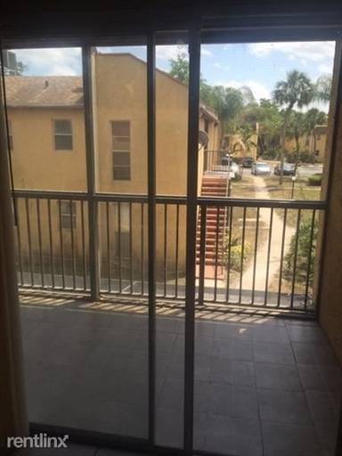 Main picture of Arbor Keys Condo