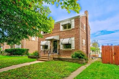 Main picture of 3635 S 57th Ave