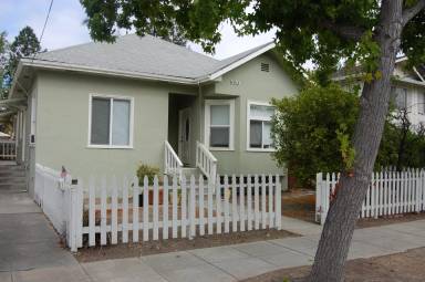 Main picture of 580 Oxford Ave