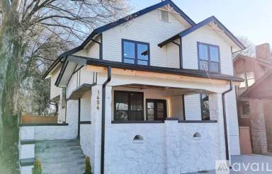 Main picture of 1456 S Gordon St SW