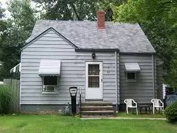 Main picture of 735 Myrtle Ave
