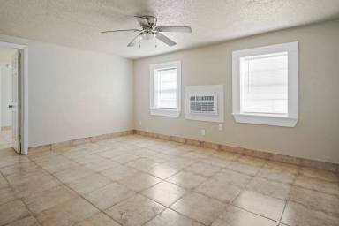 Main picture of Pine Lake Apartments