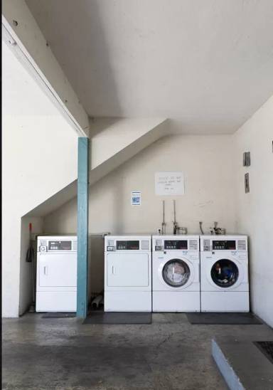 Main picture of 260 Chiquita Ave