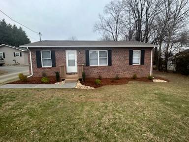 Main picture of 424 Highland Ave