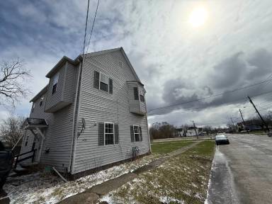 Main picture of 1421 Long Ave