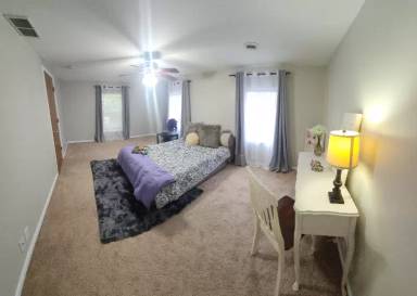 Main picture of 726 Michigan St