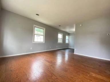 Main picture of 6327 Maryland Ave
