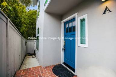 Main picture of 1566 Glenneyre St