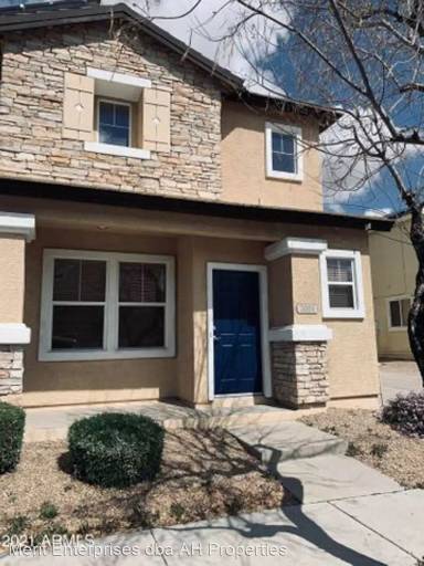 Main picture of 3008 W Cavalry Dr