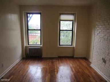 Main picture of 126 Macdougal St