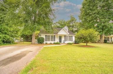 Main picture of 106 Brazington Ct