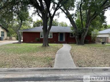 Main picture of 5705 McCarthy Cir