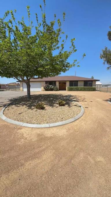 Main picture of 12386 Lakota Rd
