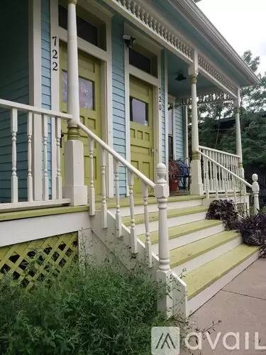 Main picture of 716 Como Ave