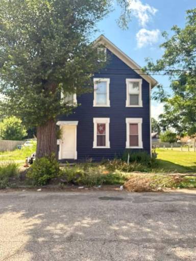 Main picture of 3130 W 33rd St