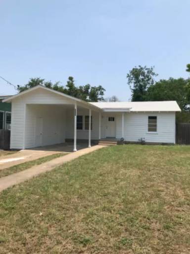 Main picture of 4602 Leslie Ave