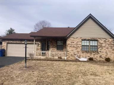 Main picture of 2 Emery Ct