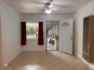 Main picture of 595 Boyes Blvd