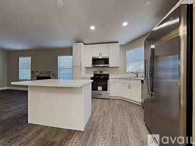 Main picture of 5526 Olympic Spirit Ln