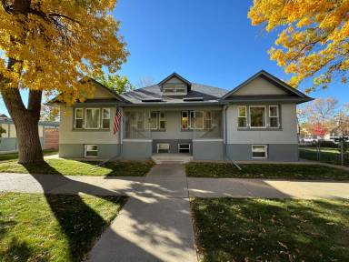 Main picture of 106 20th St S