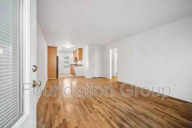 Main picture of 114 12th Ave E