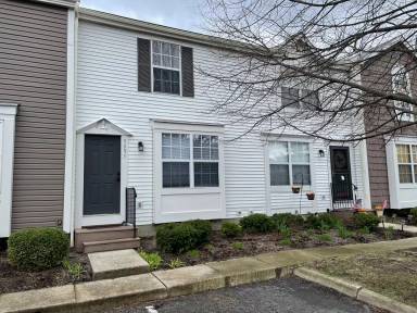 Main picture of 5093 Singleton Dr