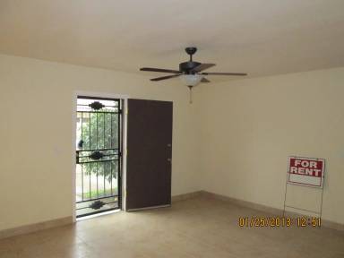 Main picture of 1116 W 88th St