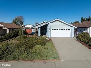 Main picture of 173 E Knotts St