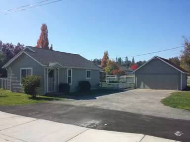 Main picture of 1852 Hubbard Ln