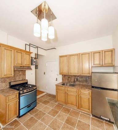 Main picture of 59 E 3rd St