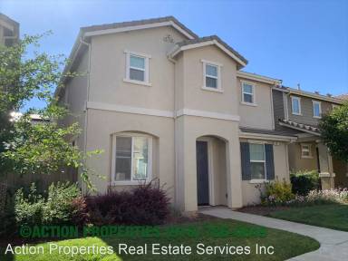 Main picture of 76 Crystalwood Cir