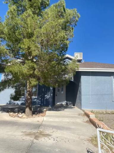 Main picture of 1613 Coach Rd