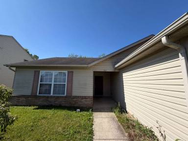 Main picture of 525 Plantation Way