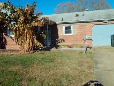 Main picture of 369 Green Meadows Dr