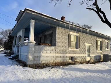 Main picture of 2815-71 Winchester Ave