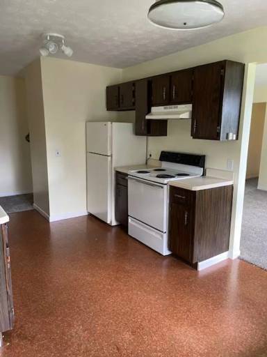 Main picture of 4675 Meadow Cir