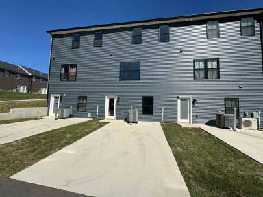 Main picture of 50 Pelt Ln