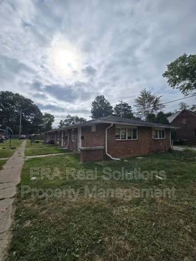 Main picture of 2682 Joyce Ave