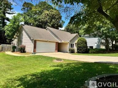 Main picture of 4262 Apache Dr SE
