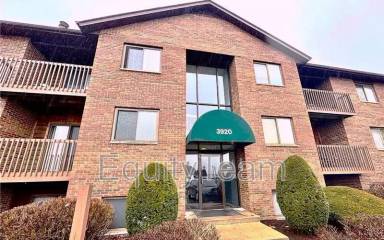 Main picture of 3920 Mack Rd